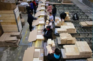 Tarifaço começa nesta quarta e coloca em xeque 10.000 empregos no setor moveleiro