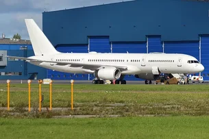 Avião da Força Aérea dos EUA pousa no Brasil
