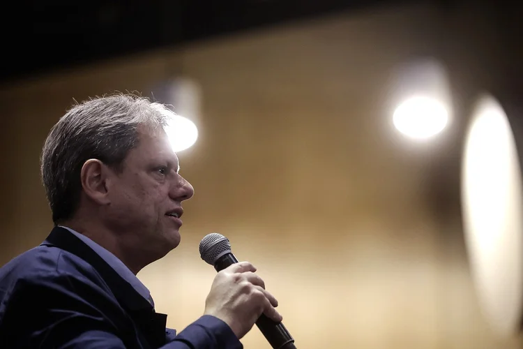 Tarcísio: governador elogiou a capacidade de diálogo de Flávio (Pablo Jacob/Governo do Estado de  SP/Flickr)