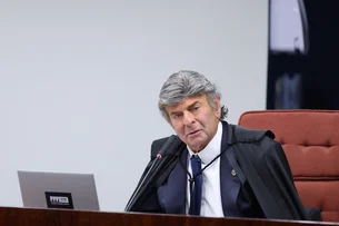 Fux muda posicionamento e argumenta que julgamento da trama golpista deve ocorrer em 1ª instância