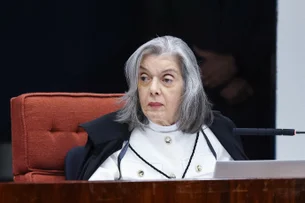 STF forma maioria pela condenação de Bolsonaro e mais 7 réus por organização criminosa