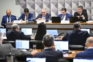CPI do INSS: depoimento de principal investigado é suspenso após briga entre defesa e parlamentar