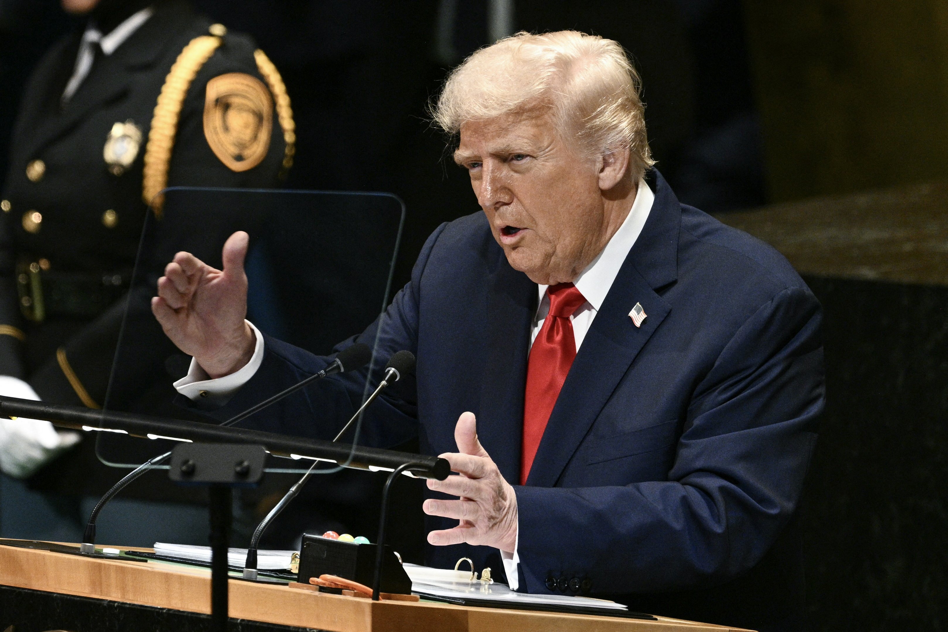 Governo dos EUA diz que não pretende sair da ONU, apenas dar um 'empurrão'