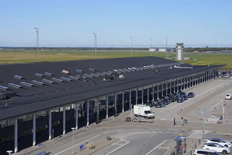 Aeroporto na Dinamarca: drones fizeram aeroportos serem fechados desde a última segunda-feira (DENMARK OUT/AFP)