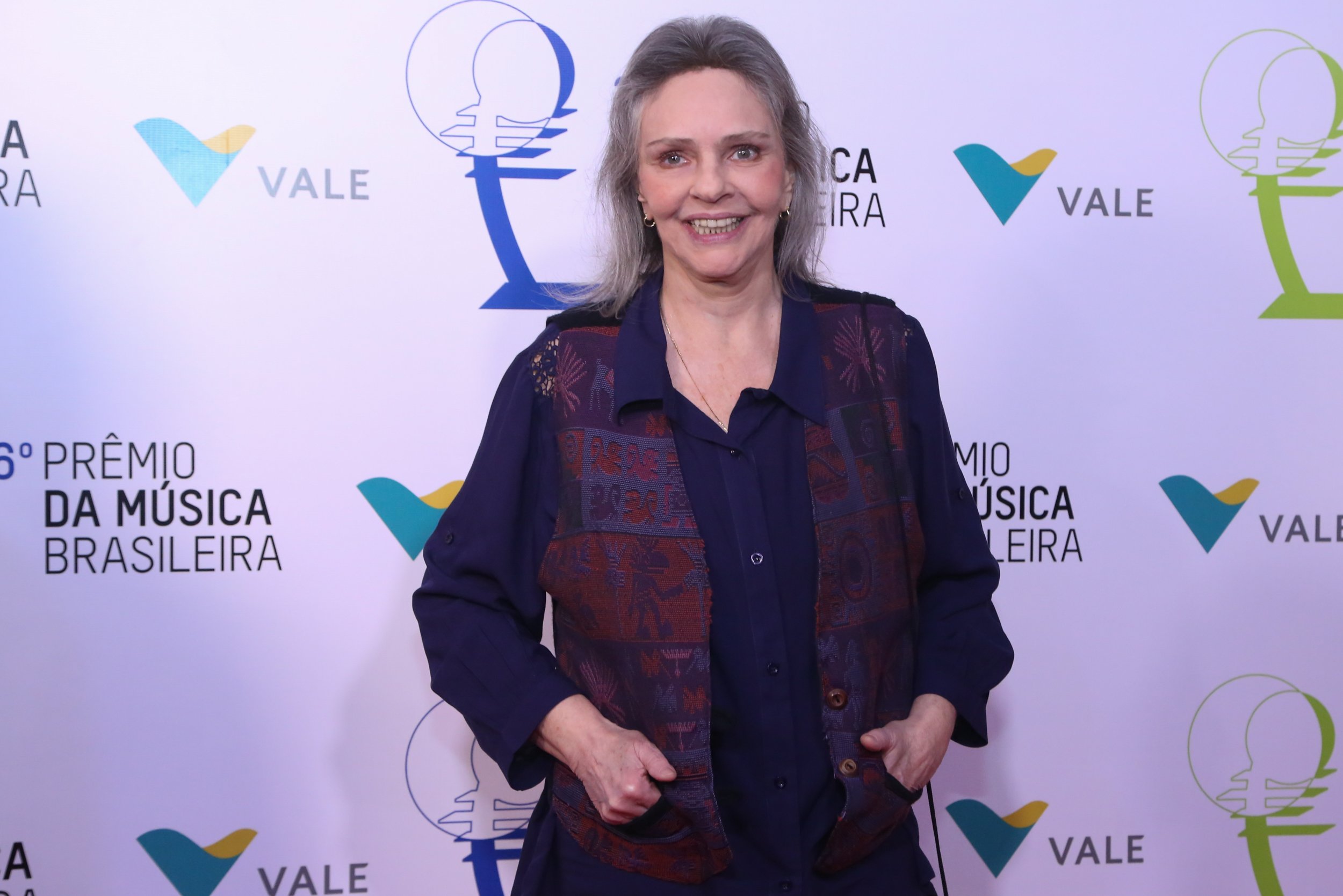 Cantora Angela Ro Ro morre aos 75 anos