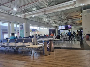 Imagem referente à matéria: Após virar hub de jatinhos do agro, aeroporto de GO aposta em outro setor bilionário: o farmacêutico