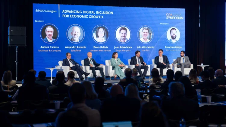 Simpósio COA 2025: evento reúne 500 líderes para debater o futuro econômico da América Latina. (Gort Productions)