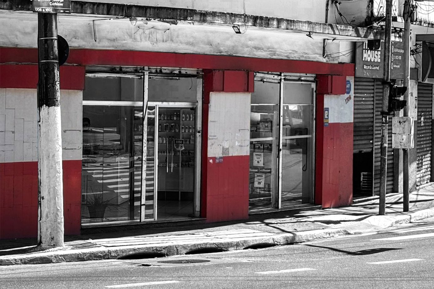 Visitamos a farmácia do Mercado Livre: uma 'portinha' no Jabaquara para um mercado bilionário