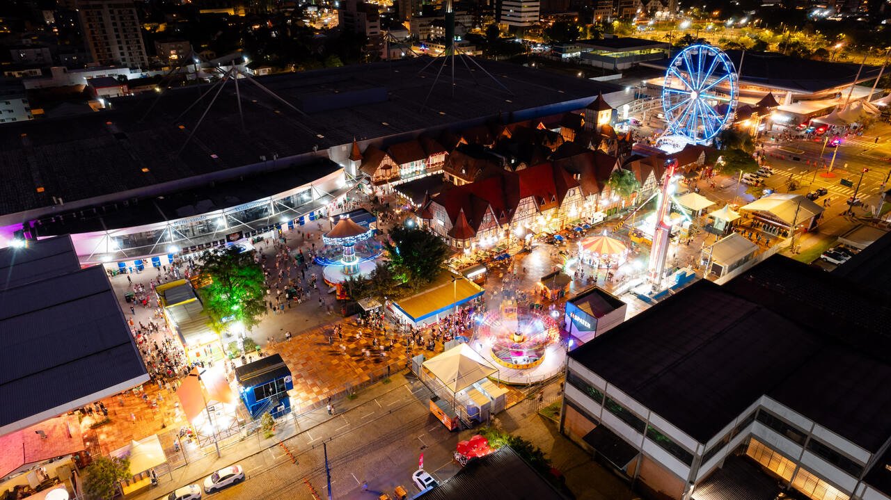 Oktoberfest Summit abre inscrições para evento exclusivo em Blumenau; veja como participar