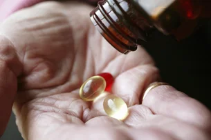 De tadala à creatina: Anvisa proíbe 32 suplementos alimentares; veja lista completa
