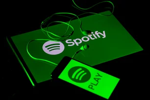 Imagem referente à matéria: Spotify remove 75 milhões de faixas que usaram IA e anuncia regras para a tecnologia