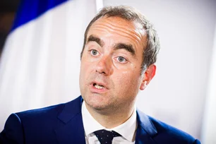 Imagem referente à matéria: Macron nomeia Sébastien Lecornu como novo primeiro-ministro da França
