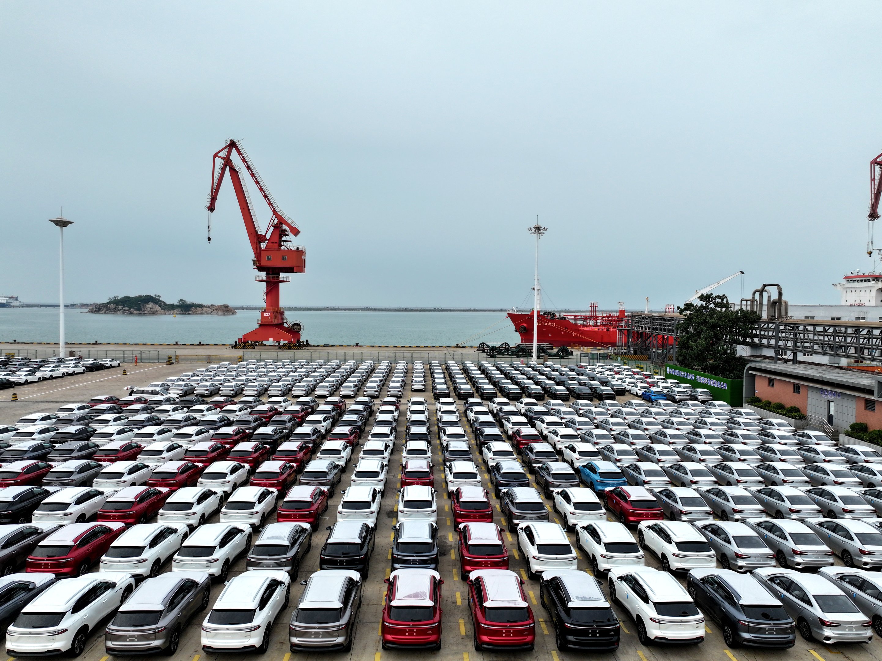 México planeja aumentar para 50% tarifas sobre carros fabricados na Ásia