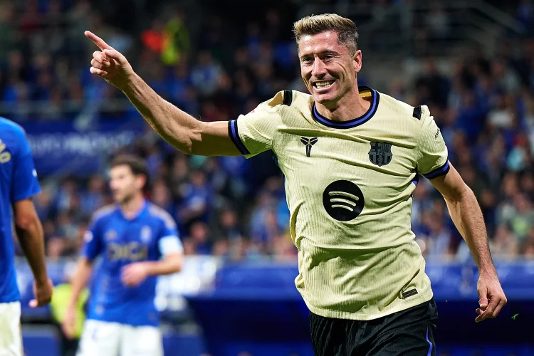 OVIEDO, SPAIN - SEPTEMBER 25: Robert Lewandowski of FC Barcelona celebrates after scoring the second goal of his team during the LaLiga EA Sports match between Real Oviedo and FC Barcelona at Carlos Tartiere on September 25, 2025 in Oviedo, Spain. (Photo by Bruno Penas/Quality Sport Images/Getty Images) (Bruno Penas/Quality Sport Images/Getty Images)
