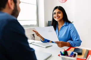 Imagem referente à matéria: 3 prompts para se preparar para uma entrevista de emprego