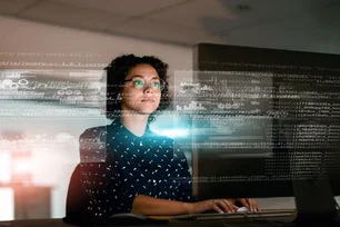 Imagem referente à matéria: 3 maneiras de usar a IA no emprego para aumentar produtividade