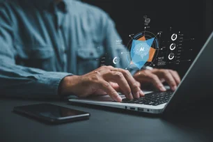 Imagem referente à matéria: Como consultor da Salesforce se adaptou à IA para garantir emprego