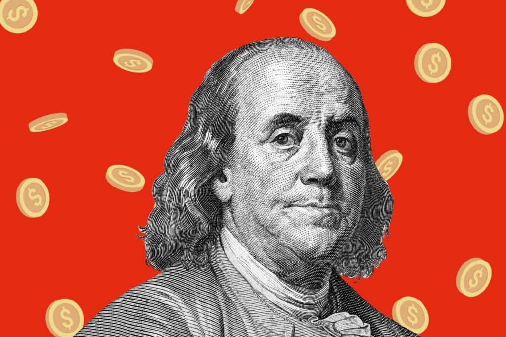 Benjamin Franklin num fundo vermelho com moedas amarelas
