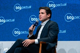 Isenção do IR poderá ser votada na semana que vem, diz Hugo Motta