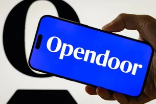 Opendoor vê ações dispararem 79% com retorno de cofundadores e novo CEO