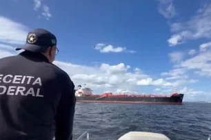 Imagem referente à matéria: Receita retém carga de dois navios avaliada em R$ 290 milhões em nova fase da Cadeia de Carbono
