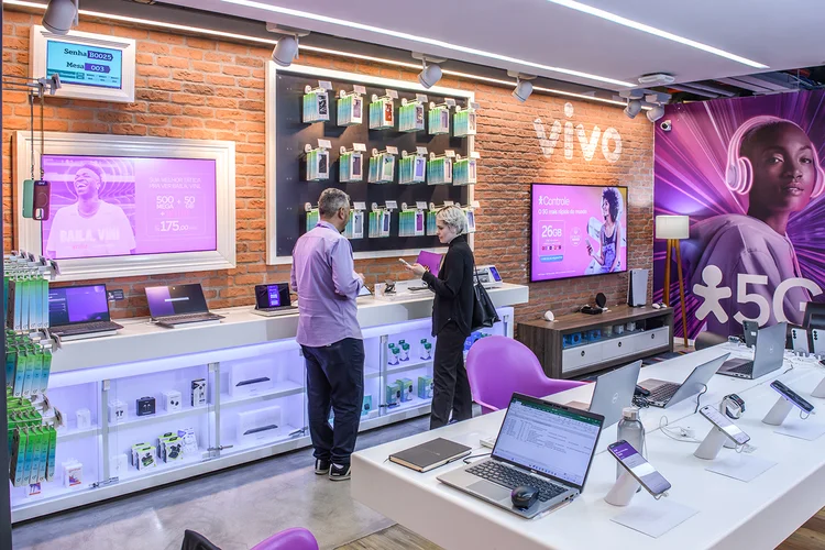 Vivo: diversificação no portfólio de serviços digitais em áreas como saúde, finanças, entretenimento e IoT, que responderam por 10,2% da receita total em 2024 (Germano Lüders/Exame)