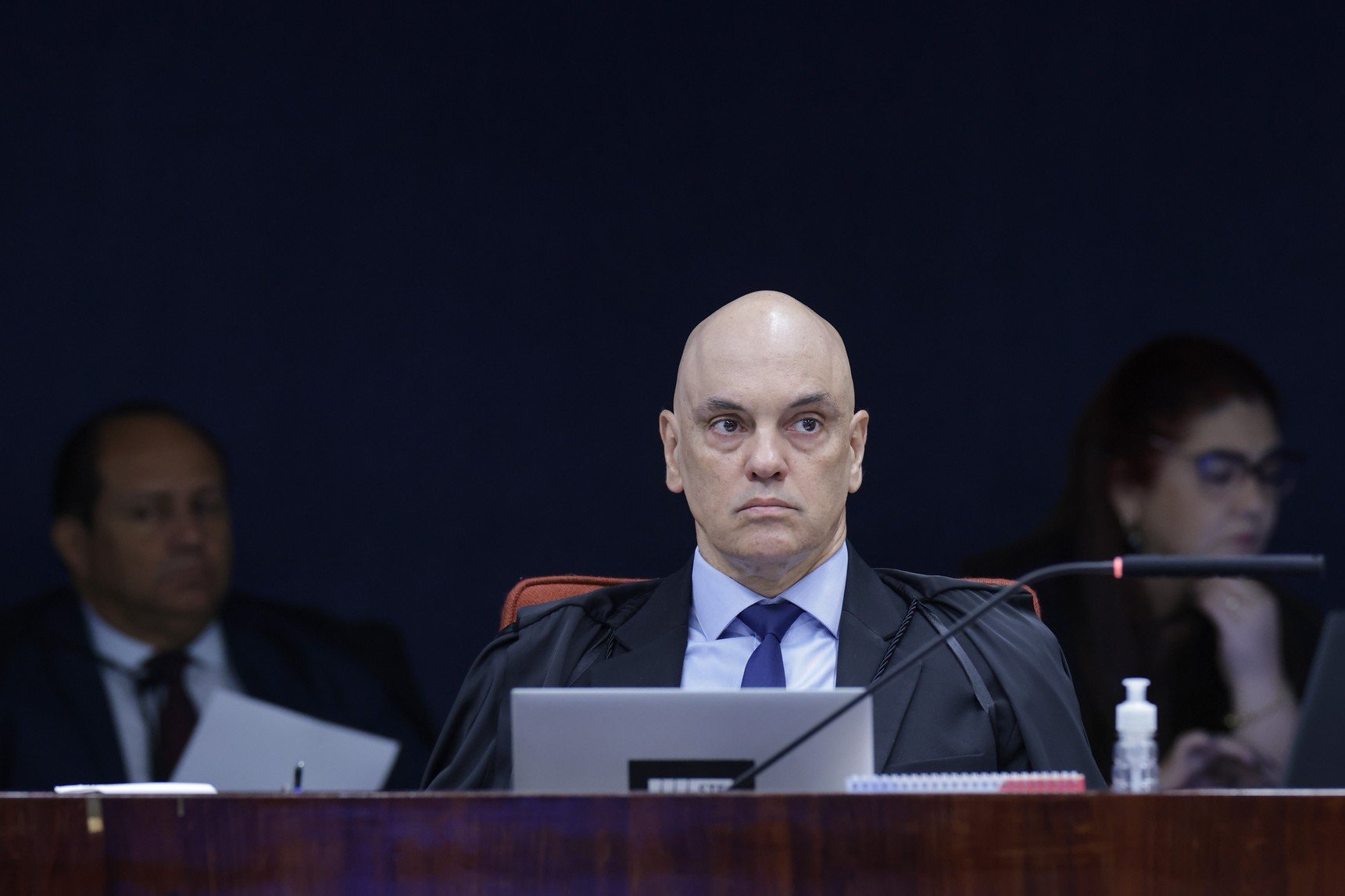 Julgamento de Bolsonaro no STF e lançamento do iPhone 17: o que move os mercados