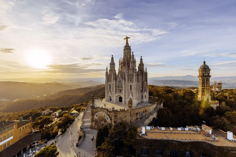 Europa: continente prioriza inovação, descarbonização e segurança em sua estratégia de descarbonização e sustentabilidade ambiental (Alexander Spatari/Getty Images)