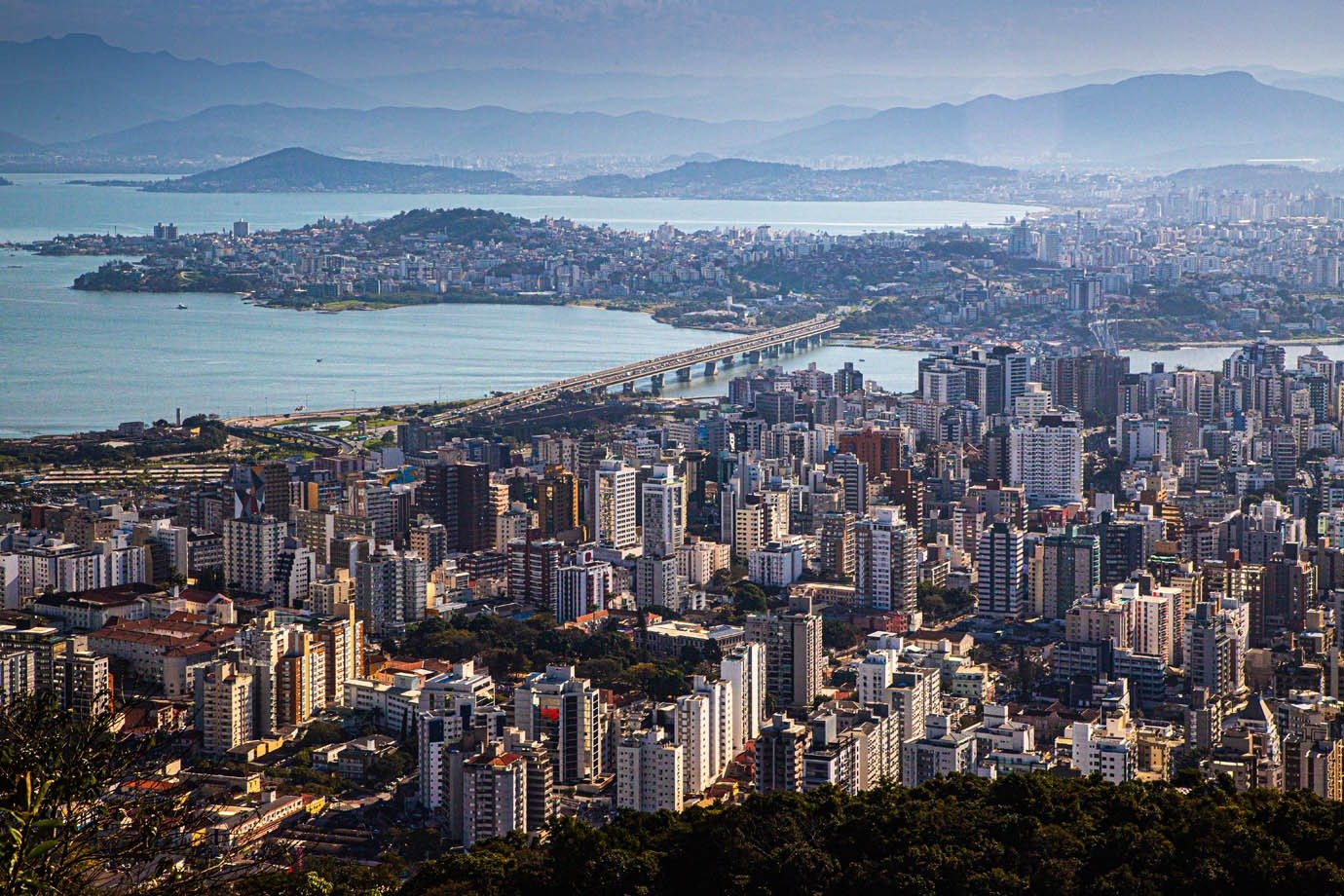 Floripa é um destino global de nômades digitais — e já tem até 'concierge' para gringos