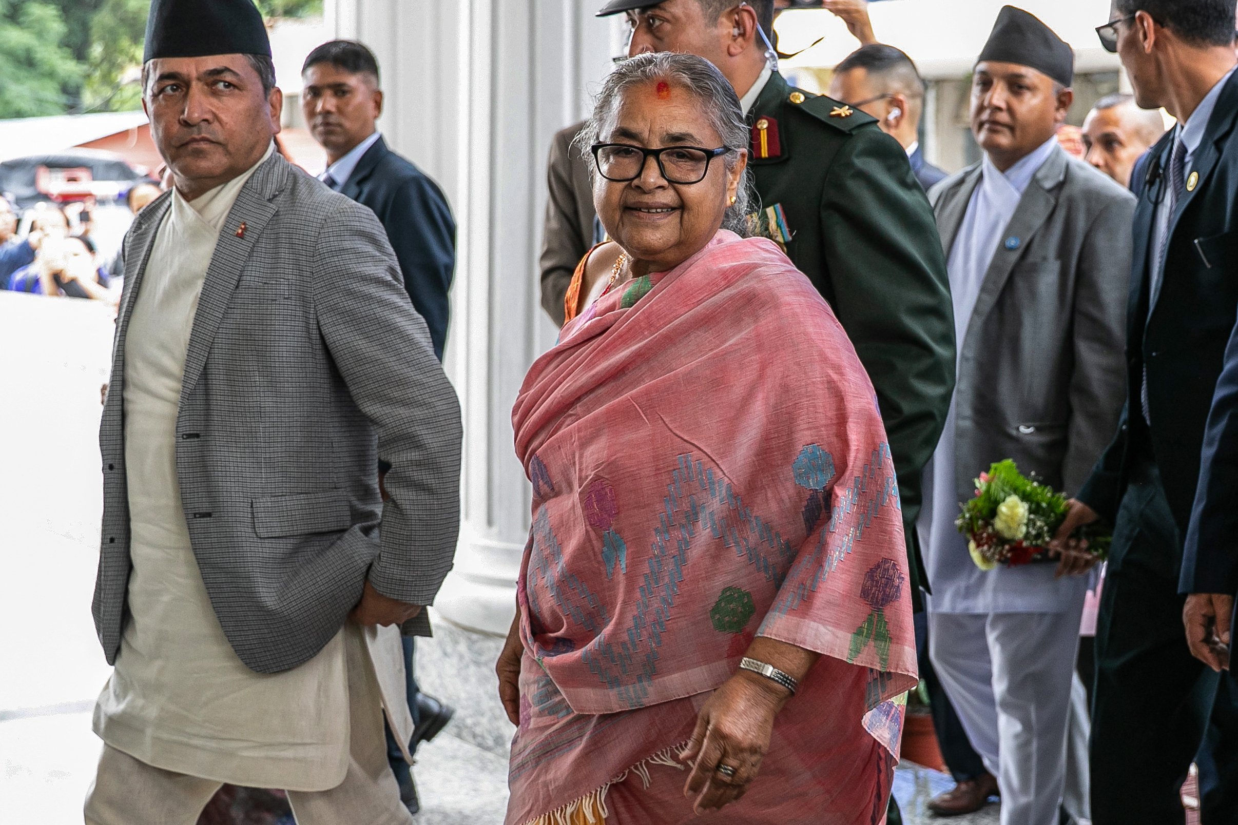 Devemos agir de acordo com o pensamento da 'Geração Z', diz nova primeira-ministra do Nepal
