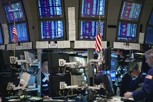 Bolsas globais operam em alta com payroll, relatório de empregos dos EUA, no radar