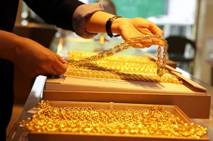 Imagem referente à matéria: Ouro renova recorde acima de US$ 3.500 com expectativa de corte de juros pelo Fed