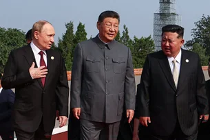 Em demonstração de poder, Xi Jinping participa de desfile militar em Pequim com Putin e Kim Jong-un