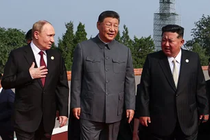 Imagem referente à matéria: Em demonstração de poder, Xi Jinping participa de desfile militar em Pequim com Putin e Kim Jong-un