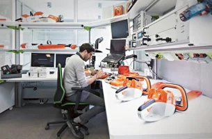 Como a Stihl enfrenta tarifas nos EUA, concorrência chinesa e a transição para baterias