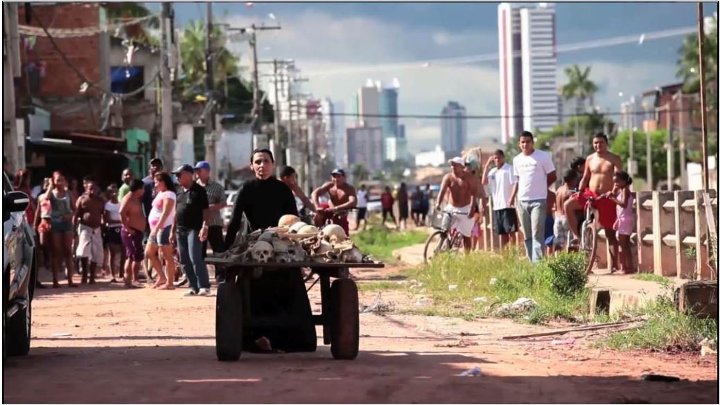 Ordiniário (2013), de Berna Reale
