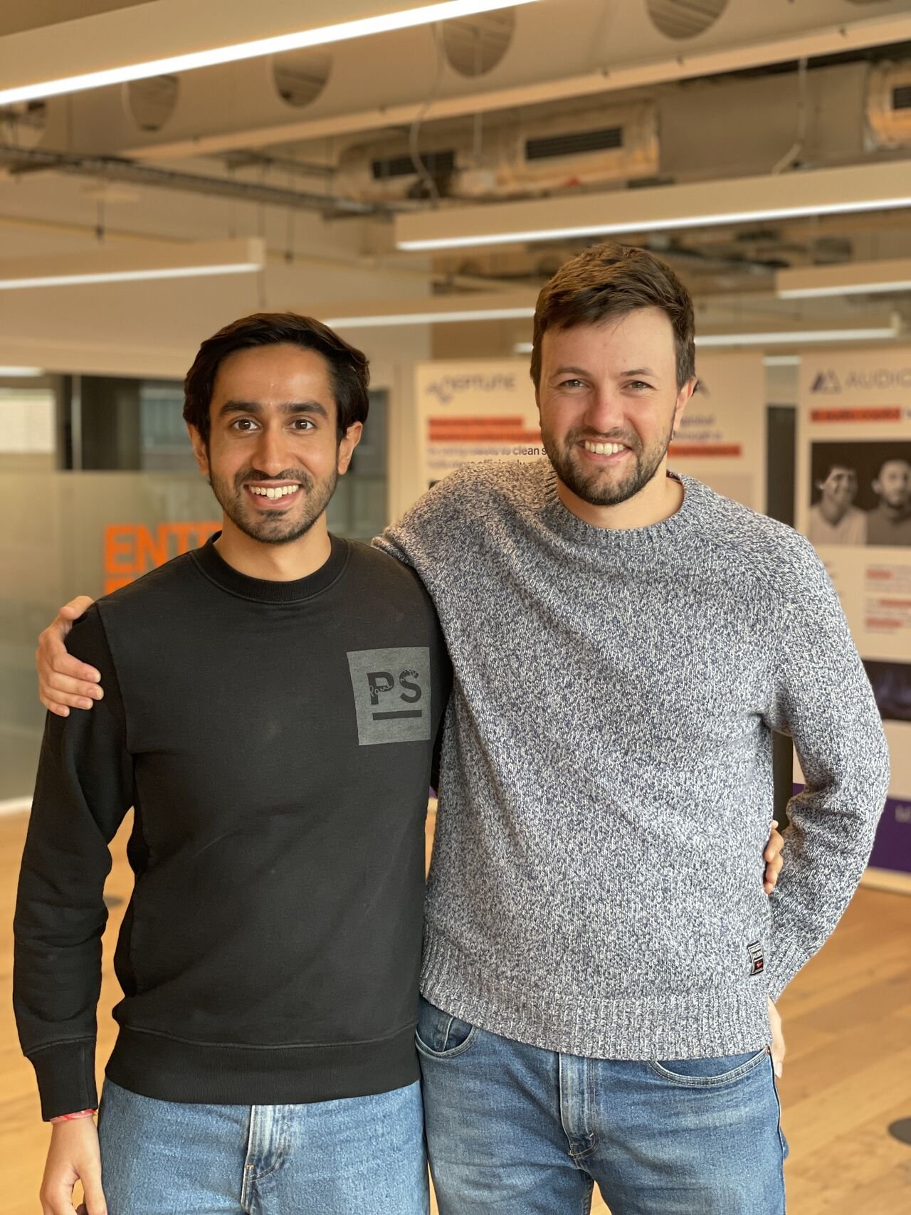 Eles criaram uma startup de IA que recruta pessoas e levantaram US$ 20 milhões em financiamento