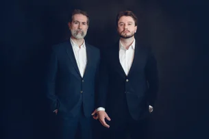 Eles são os 'médicos' para empresas que estão respirando por aparelhos