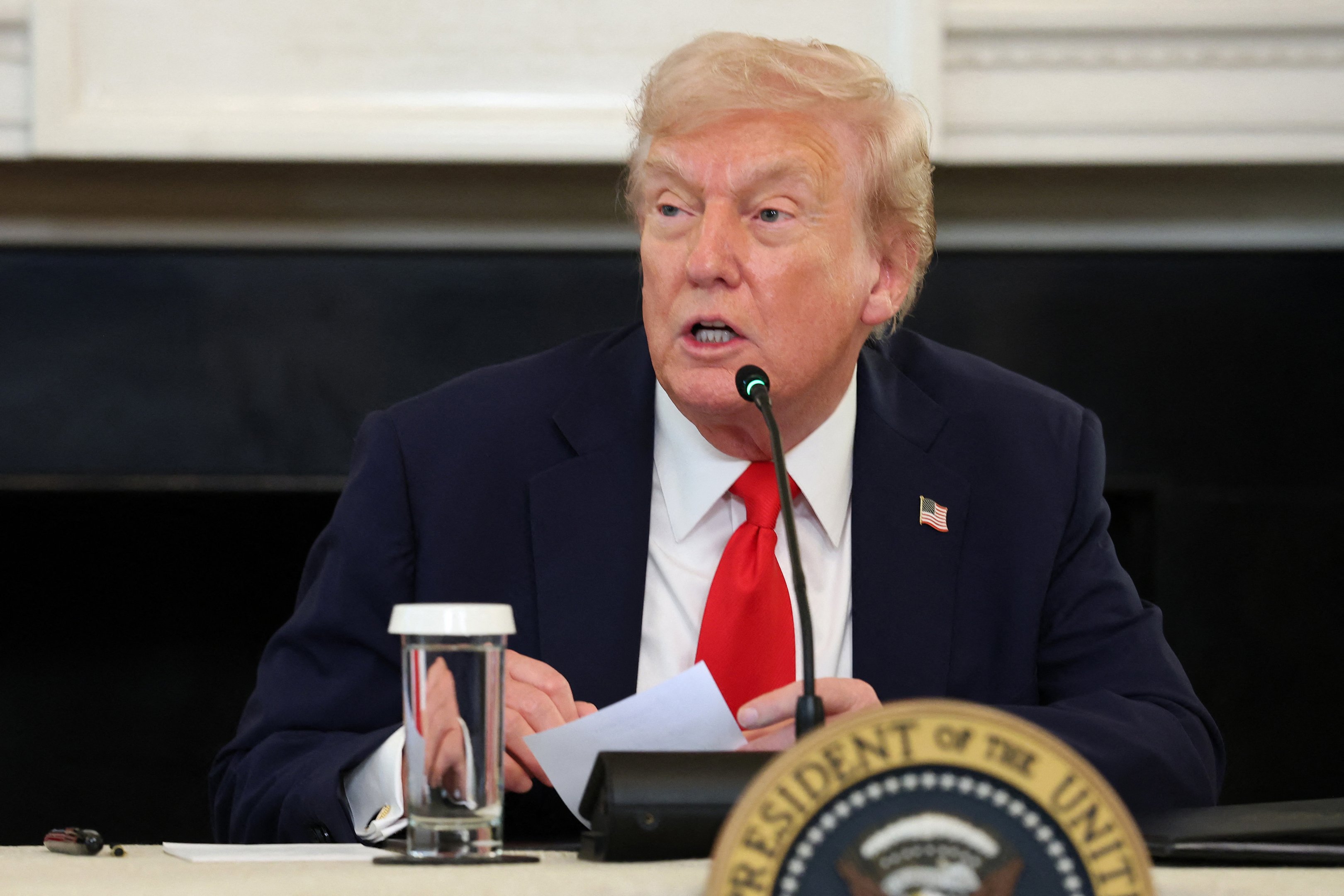 Trump afirma que o cessar-fogo em Gaza continua em vigor apesar dos últimos ataques