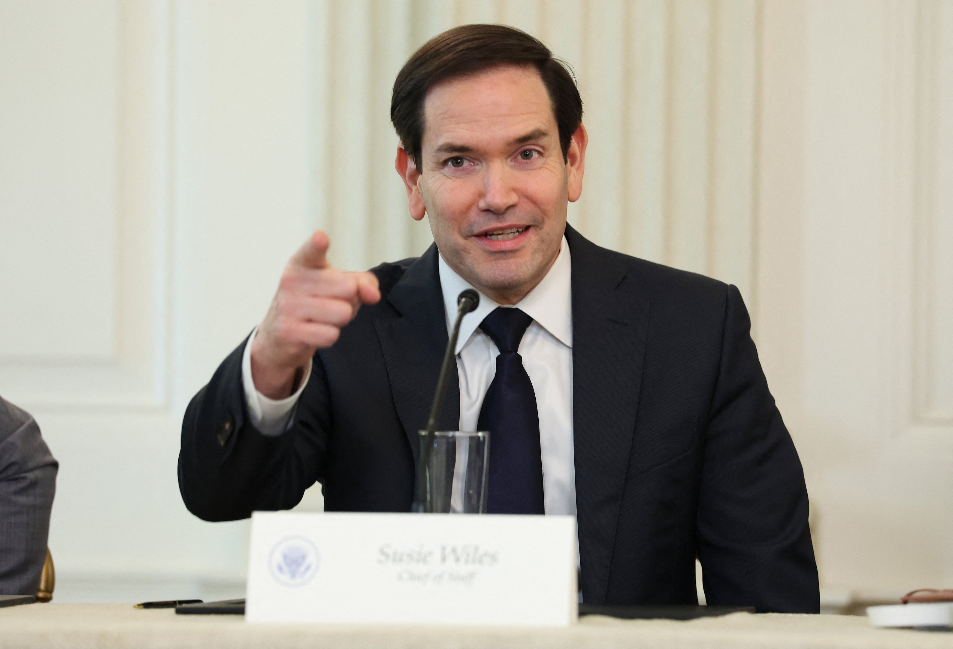 Marco Rubio e Mauro Vieira terminam reunião na Casa Branca para discutir tarifas sobre o Brasil