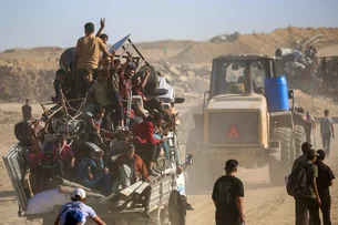 Palestinos retornam à devastada Cidade de Gaza: "Não passa de um monte de escombros"