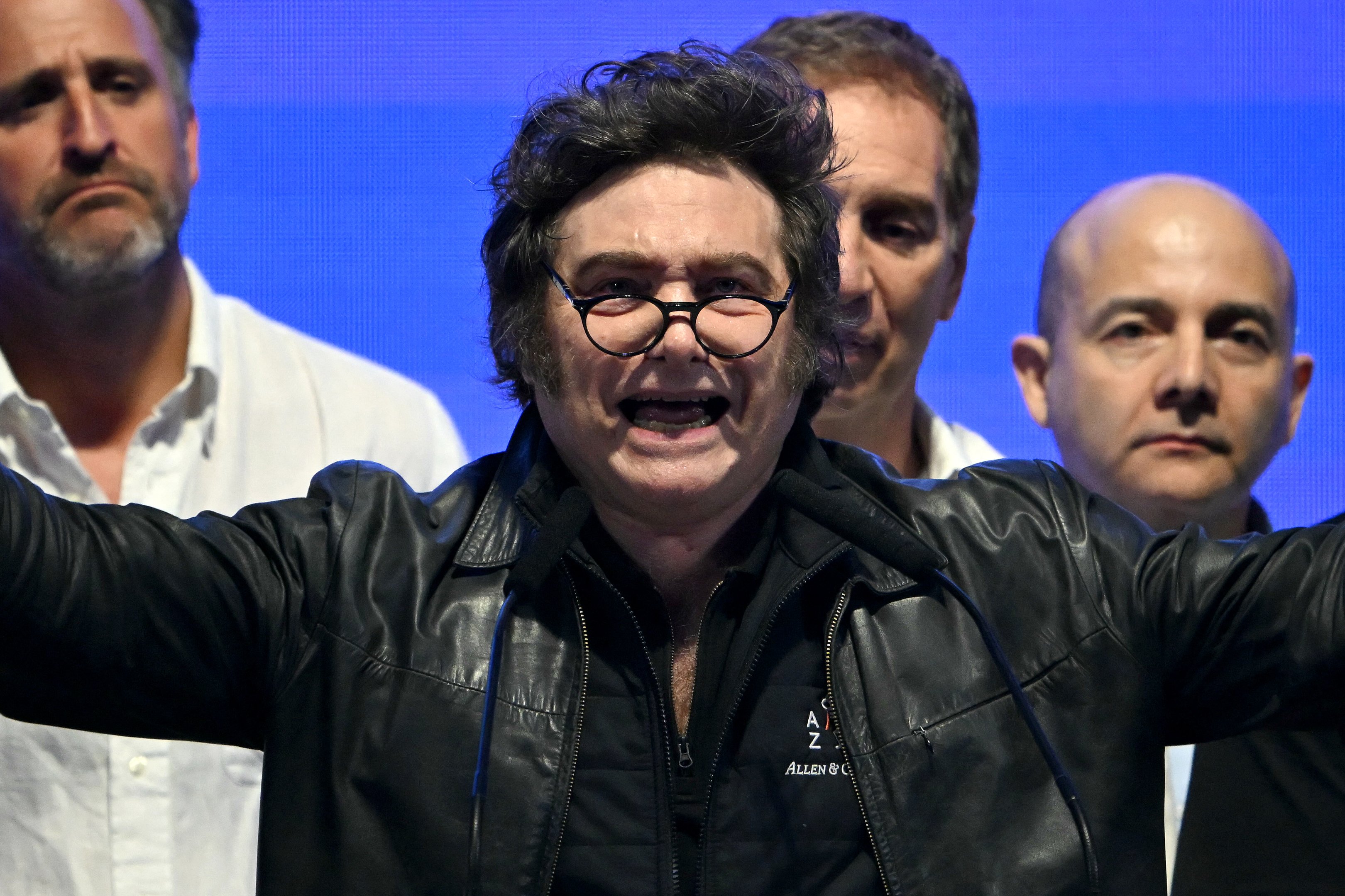 'Hoje começa a construção da Argentina grande', diz Milei após vitória
