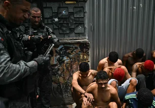 Imagem referente à matéria: Após retaliação do crime, Rio entra em estágio de risco de alto impacto