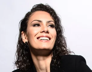 Gratuito, o projeto dela vai transformar mais de mil artistas em empreendedores culturais 