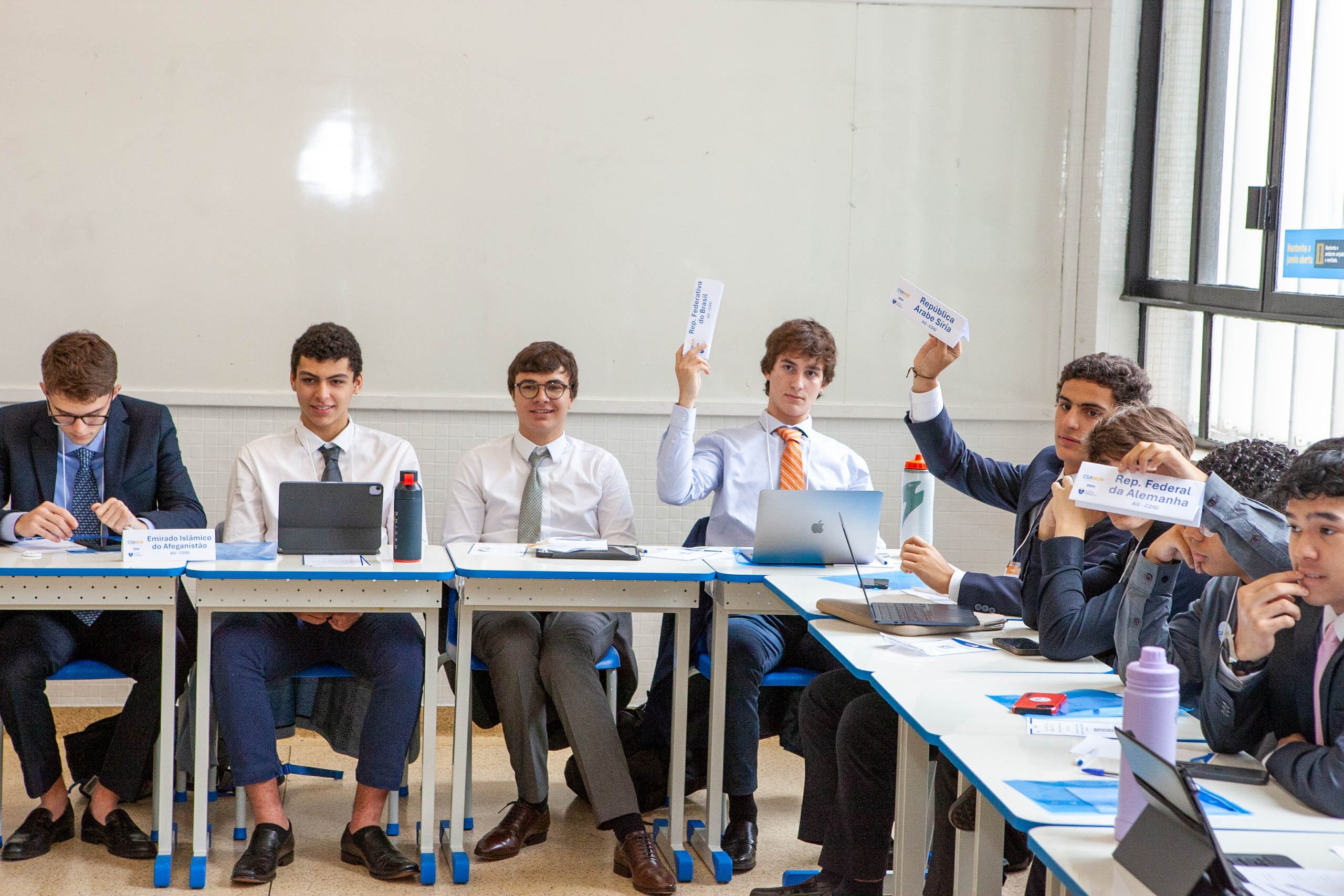 No Santo Américo, escola da zona sul de SP, simulações da ONU formam jovens líderes com visão global