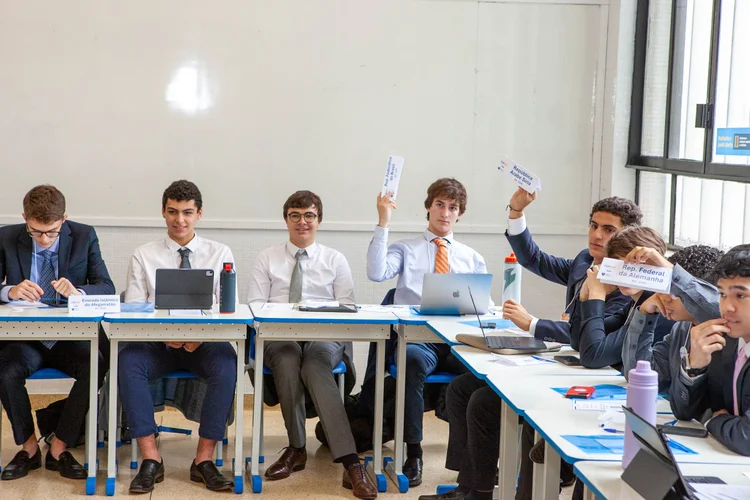 Estudantes do Colégio Santo Américo durante o CSA MUN, simulação da ONU realizada anualmente na escola, em São Paulo (Arquivo Pessoal Colégio Santo Américo)