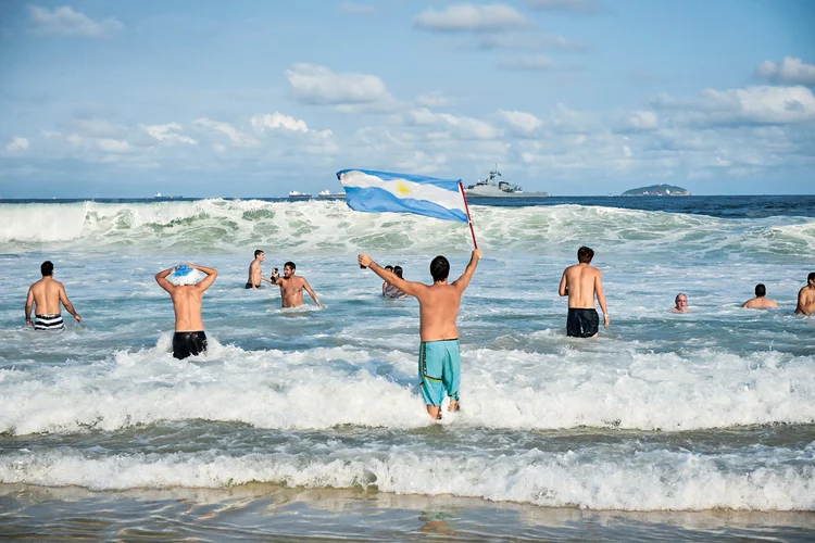 Argentinos no Rio de Janeiro: mais de 2 milhões deles já vieram ao país neste ano (YASUYOSHI CHIBA/AFP/Getty Images)