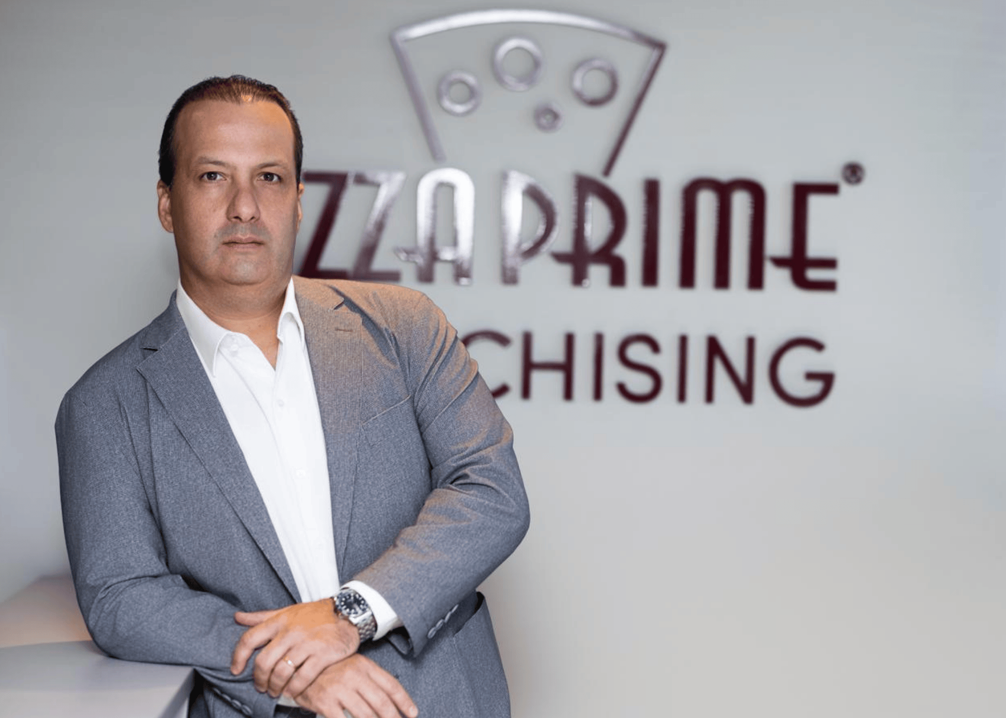 Com R$ 20 mil emprestados do pai, ele criou um negócio de R$ 180 milhões com pizza
