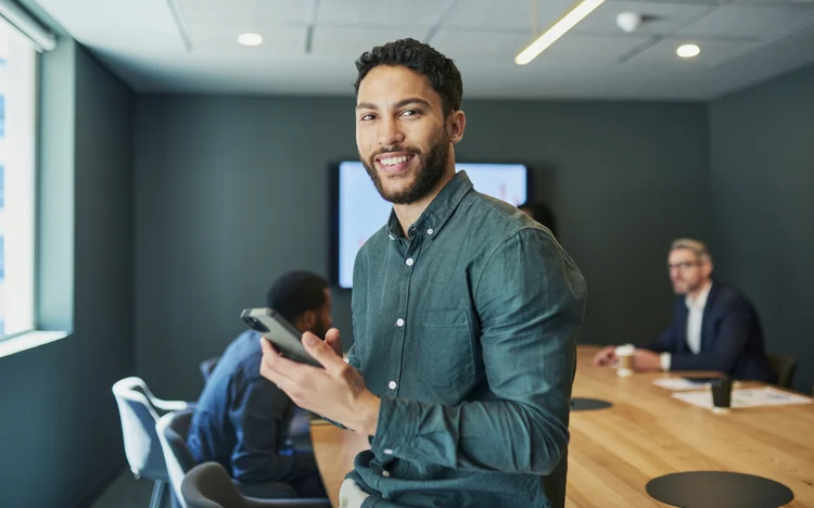 A graduação em Administração é reconhecida por sua versatilidade e aplicabilidade no mercado de trabalho. (getty images/Getty Images)