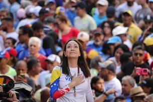Quem é Maria Colina Machado, vencedora do Prêmio Nobel da Paz 2025